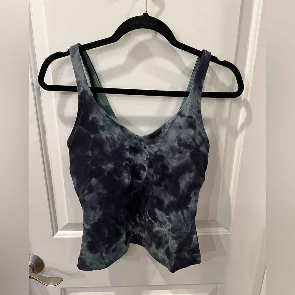 Lululemon Align workout top size 8